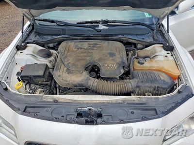 Zdjęcie 11 z 13 samochodu: 2016 CHRYSLER 300 LIMITED VIN:2C3CCAAGXGH152089 - miniatura