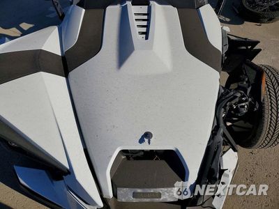 Zdjęcie 7 z 10 samochodu: 2019 POLARIS SLINGSHOT VIN:57XAASFA6K8130535 - miniatura