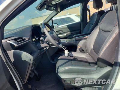 Zdjęcie 7 z 13 samochodu: 2025 TOYOTA SIENNA XSE VIN:5TDXRKEC4SS255396 - miniatura