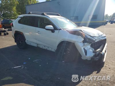 Czwarte zdjęcie samochodu z boku: 2022 TOYOTA RAV4 SE VIN:4T3T6RFV3NU105234 - miniatura