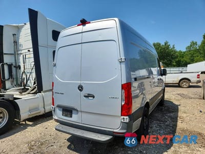 Trzecie zdjęcie samochodu z tyłu: 2020 MERCEDES-BENZ SPRINTER 2500 VIN:W1W40BHY7LT032295 - miniatura