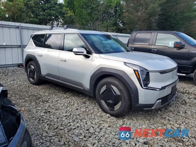 Czwarte zdjęcie samochodu z boku: 2026 KIA EV9 WIND VIN:5XYAFFS55TG017051 - miniatura