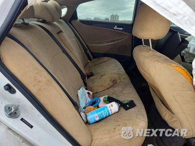 Zdjęcie 10 z 12 samochodu: 2013 HYUNDAI SONATA GLS VIN:5NPEB4AC4DH678145 - miniatura