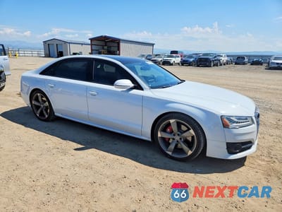 Czwarte zdjęcie samochodu z boku: 2017 AUDI A8 L QUATTRO VIN:WAU43AFD7HN007323 - miniatura