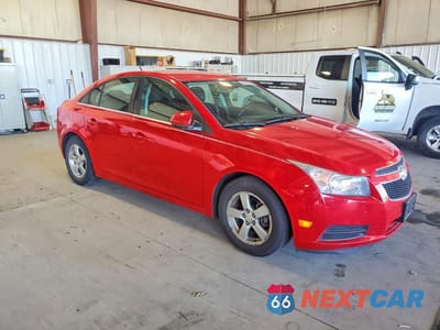 Czwarte zdjęcie samochodu z boku: 2014 CHEVROLET CRUZE LT VIN:1G1PC5SB9E7275536 - miniatura