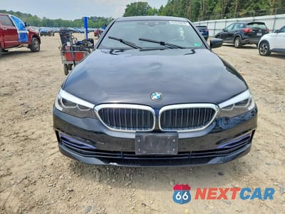 Piąte zdjęcie samochodu w środku: 2018 BMW 530 XI VIN:WBAJA7C57JWC77065 - miniatura