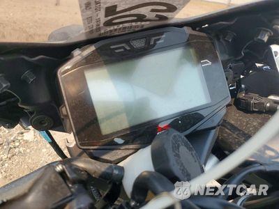 Zdjęcie 7 z 9 samochodu: 2025 SUZUKI GSX-R1000 VIN:JS1DM11B8S7100363 - miniatura