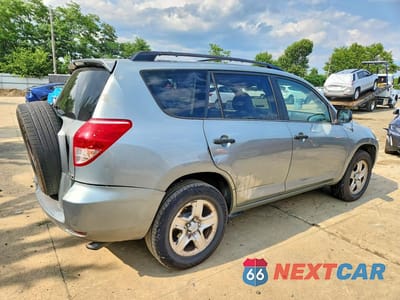 Trzecie zdjęcie samochodu z tyłu: 2008 TOYOTA RAV4 BASE VIN:JTMBD33V086074372 - miniatura