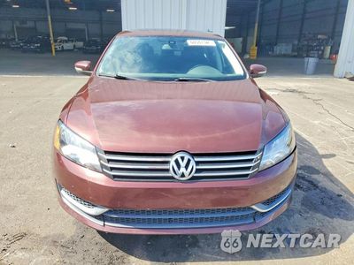 Piąte zdjęcie samochodu w środku: 2013 VOLKSWAGEN PASSAT SE VIN:1VWBH7A39DC151066 - miniatura
