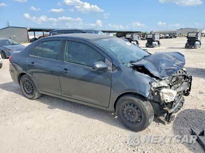 Czwarte zdjęcie samochodu z boku: 2010 TOYOTA YARIS BASE VIN:JTDBT4K36A4075505 - miniatura