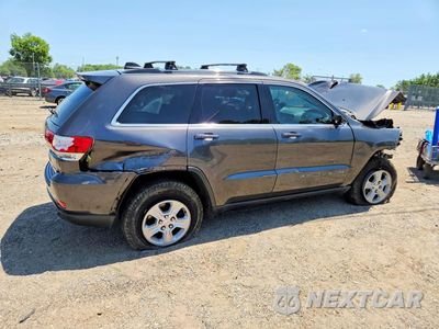 Trzecie zdjęcie samochodu z tyłu: 2017 JEEP GRAND CHEROKEE LAREDO VIN:1C4RJFAG7HC832724 - miniatura