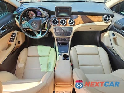 Zdjęcie 8 z 13 samochodu: 2016 MERCEDES-BENZ GLA 250 VIN:WDCTG4EB2GJ191901 - miniatura