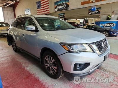 Czwarte zdjęcie samochodu z boku: 2019 NISSAN PATHFINDER S VIN:5N1DR2MM4KC585467 - miniatura