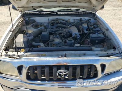 Zdjęcie 11 z 12 samochodu: 2001 TOYOTA TACOMA XTRACAB VIN:5TEVL52N61Z729656 - miniatura