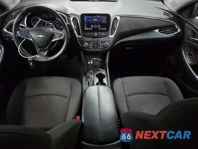 Zdjęcie 8 z 12 samochodu: 2019 CHEVROLET MALIBU LT VIN:1G1ZD5ST6KF155189 - miniatura