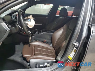 Zdjęcie 7 z 13 samochodu: 2019 BMW 330XI VIN:WBA5R7C53KAE82553 - miniatura