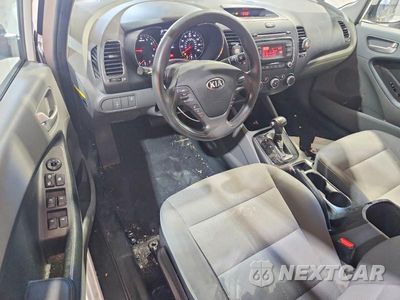Zdjęcie 8 z 12 samochodu: 2017 KIA FORTE LX VIN:3KPFK4A79HE095751 - miniatura