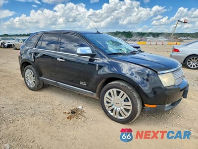 Czwarte zdjęcie samochodu z boku: 2010 LINCOLN MKX VIN:2LMDJ8JC2ABJ28469 - miniatura