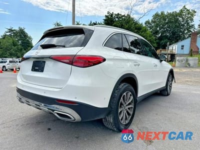 Trzecie zdjęcie samochodu z tyłu: 2024 MERCEDES-BENZ GLC 300 VIN:W1NKM4GBXRU038782 - miniatura