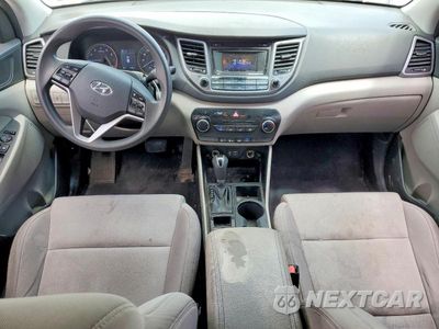 Zdjęcie 8 z 13 samochodu: 2016 HYUNDAI TUCSON SE VIN:KM8J33A43GU130612 - miniatura