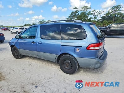 Drugie zdjęcie samochodu z przodu: 2001 TOYOTA SIENNA LE VIN:4T3ZF13CX1U342568 - miniatura