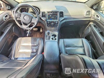 Zdjęcie 8 z 13 samochodu: 2018 JEEP GRAND CHEROKEE OVERLAND VIN:1C4RJFCG4JC454042 - miniatura