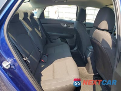 Zdjęcie 10 z 12 samochodu: 2019 KIA FORTE LXS VIN:3KPF24AD6KE100384 - miniatura
