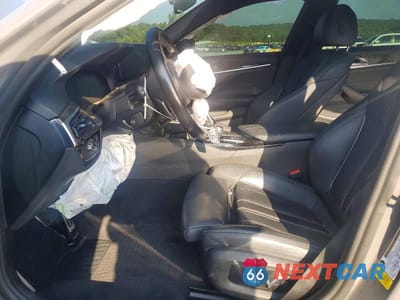 Zdjęcie 7 z 12 samochodu: 2021 BMW 540 I VIN:WBA53BJ01MCF53722 - miniatura