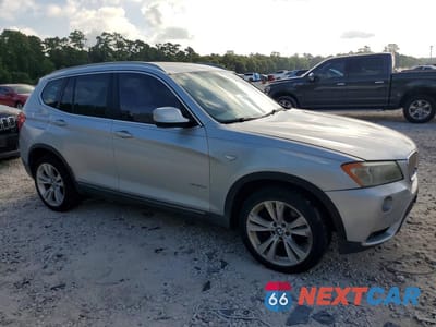 Czwarte zdjęcie samochodu z boku: 2013 BMW X3 XDRIVE35I VIN:5UXWX7C51DL977897 - miniatura