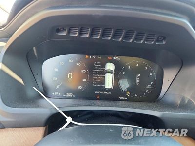 Zdjęcie 9 z 12 samochodu: 2016 VOLVO XC90 T6 VIN:YV4A22PL0G1036198 - miniatura