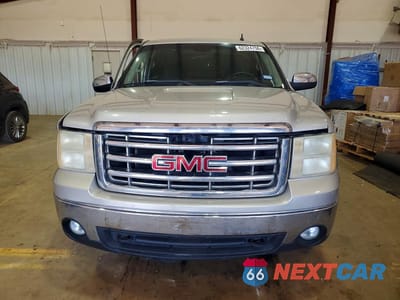 Piąte zdjęcie samochodu w środku: 2007 GMC NEW SIERRA C1500 VIN:2GTEC13J271576050 - miniatura