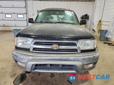 Piąte zdjęcie samochodu w środku: 1999 TOYOTA 4RUNNER LIMITED VIN:JT3GN87R3X0134244 - miniatura