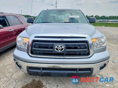 Piąte zdjęcie samochodu w środku: 2013 TOYOTA TUNDRA DOUBLE CAB SR5 VIN:5TFUW5F10DX298494 - miniatura