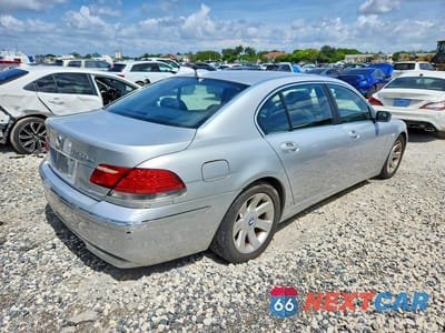 Trzecie zdjęcie samochodu z tyłu: 2006 BMW 750 LI VIN:WBAHN83556DT60972 - miniatura