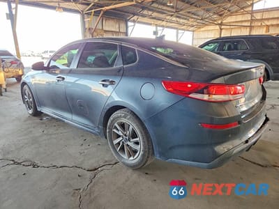 Drugie zdjęcie samochodu z przodu: 2020 KIA OPTIMA LX VIN:5XXGT4L37LG397051 - miniatura