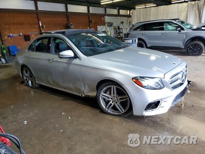 Czwarte zdjęcie samochodu z boku: 2019 MERCEDES-BENZ E 450 4MATIC VIN:WDDZF6JB9KA520189 - miniatura