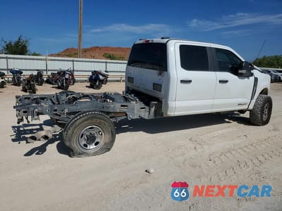 Trzecie zdjęcie samochodu z tyłu: 2023 FORD F350 SUPER DUTY VIN:1FT8W3BT7PEC11395 - miniatura