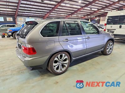 Trzecie zdjęcie samochodu z tyłu: 2005 BMW X5 VIN:5UXFB53585LV17933 - miniatura