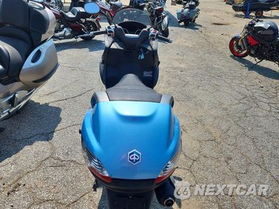 Zdjęcie 6 z 9 samochodu: 2007 PIAGGIO MP3 VIN:ZAPM479M775002649 - miniatura