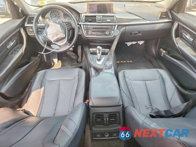Zdjęcie 8 z 12 samochodu: 2015 BMW 328 XI VIN:WBA3B3G56FNR88095 - miniatura
