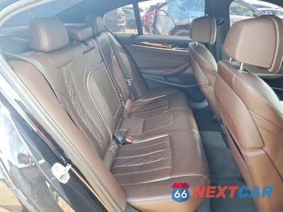 Zdjęcie 10 z 12 samochodu: 2021 BMW M550XI VIN:WBA13BK03MCF31993 - miniatura