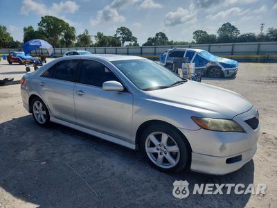 Czwarte zdjęcie samochodu z boku: 2007 TOYOTA CAMRY SE V6 VIN:4T1BK46K97U556535 - miniatura
