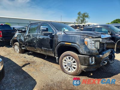 Czwarte zdjęcie samochodu z boku: 2020 GMC SIERRA K2500 DENALI VIN:1GT49REY0LF305722 - miniatura