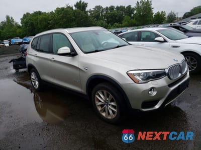Czwarte zdjęcie samochodu z boku: 2015 BMW X3 XDRIVE28I VIN:5UXWX9C51F0D49101 - miniatura