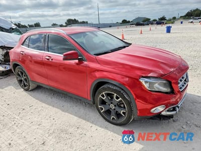 Czwarte zdjęcie samochodu z boku: 2020 MERCEDES-BENZ GLA 250 VIN:WDCTG4EB0LU023456 - miniatura