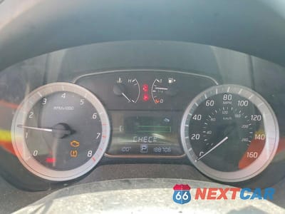 Zdjęcie 9 z 12 samochodu: 2014 NISSAN SENTRA SV VIN:3N1AB7AP8EL672694 - miniatura