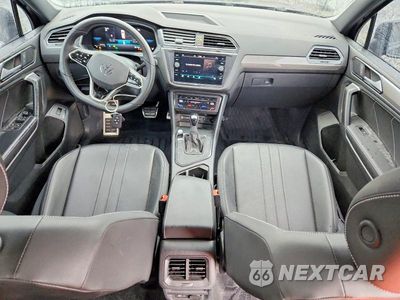 Zdjęcie 8 z 14 samochodu: 2024 VOLKSWAGEN TIGUAN SE R-LINE BLACK VIN:3VVCB7AX4RM194765 - miniatura