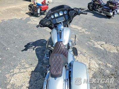 Zdjęcie 6 z 8 samochodu: 2015 HARLEY-DAVIDSON FLHXS STRE STREET GLIDE SPECIAL VIN:1HD1KRM11FB698975 - miniatura