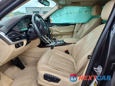 Zdjęcie 7 z 13 samochodu: 2015 BMW X5 XDRIVE35I VIN:5UXKR0C52F0K55407 - miniatura