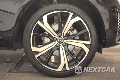 Zdjęcie 12 z 14 samochodu: 2024 VOLVO XC60 ULTIMATE VIN:YV4L12RM5R1801281 - miniatura